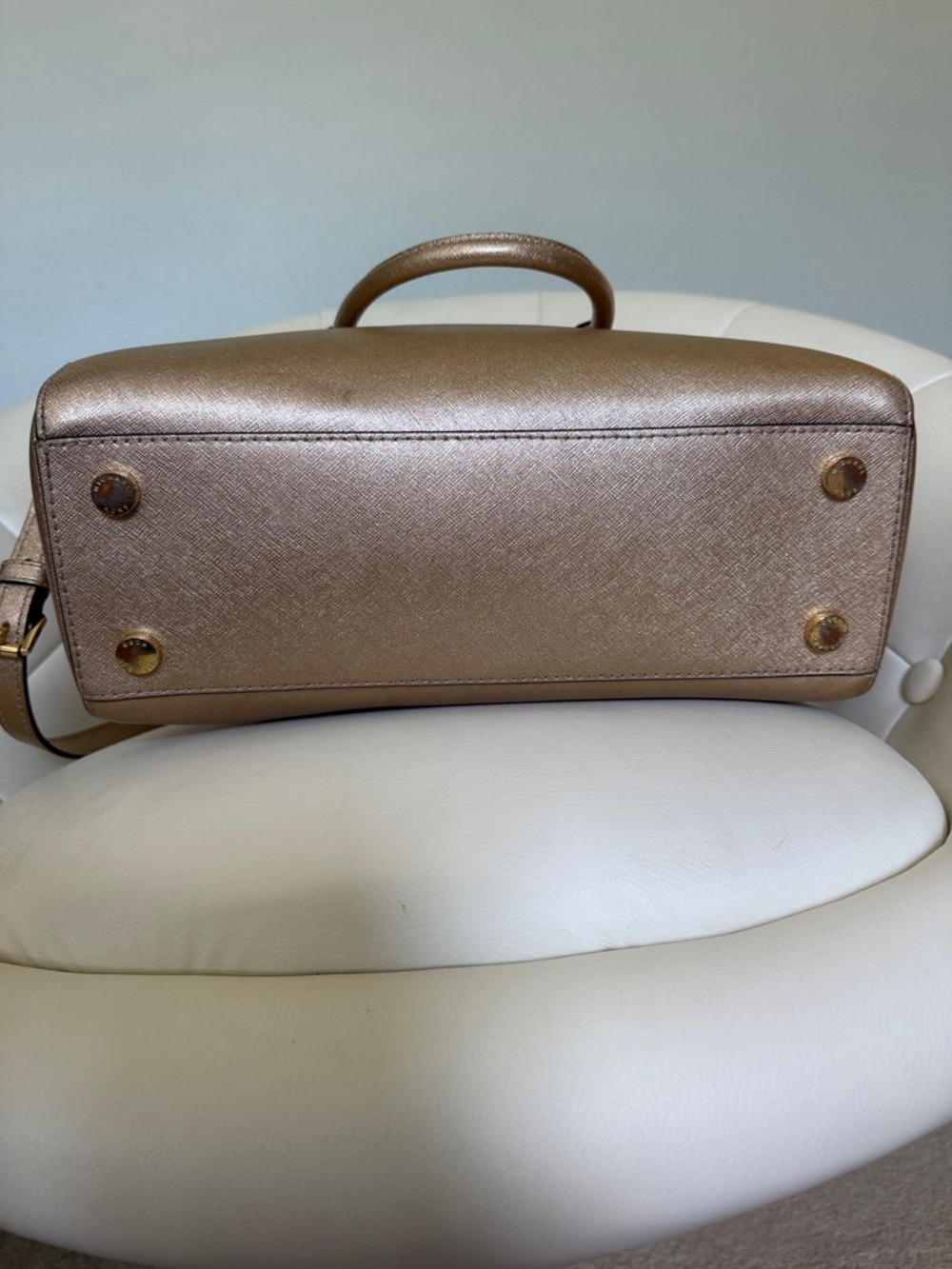 Michael Kors Kellen Metallic Gold Satchel with Gold Hardware - Picture 7 of 16